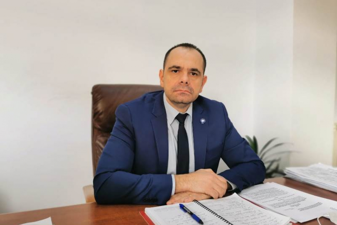 Subprefectul Emil Drăgănescu: Vom ajunge la zi cu anchetele epidemiologie din Prahova