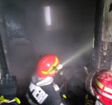 Incendiu violent la Bălțești. Două case, cuprinse de flăcări