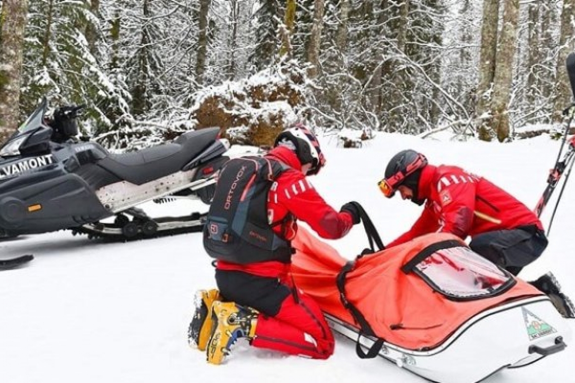 Persoană surprinsă de avalanșă pe o pârtie din Sinaia