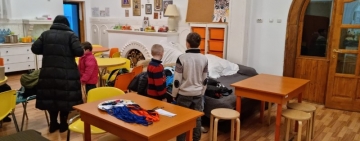 66 de copii ucraineni instituţionalizaţi au nevoie de ajutor. Au fost preluaţi de DGASPC Prahova