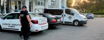 Minor înarmat cu pistol şi cuţit, depistat de polițiștii locali ploieșteni