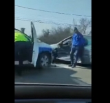 Mașină a Poliției, implicată într-un accident rutier la Valea Călugărească. Trafic restricționat