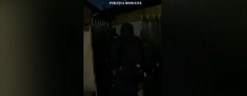 Percheziții în Prahova la persoane bănuite de lovire sau alte violențe și violare de domiciliu