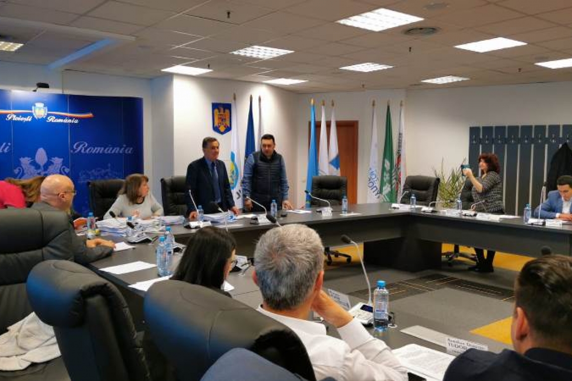 Primarul Volosevici, în război cu aleșii PNL după ce Primăria a ratat depunerea proiectelor pe PNRR. Solicită explicații viceprimarului Nicodim