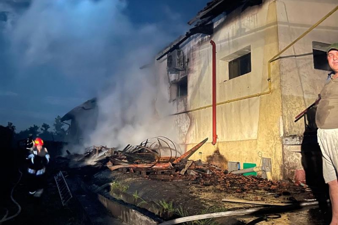 FOTO| Incendiu la Crama din Ceptura. Poliția a reținut un suspect