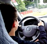 Un copil de 13 ani, prins la volan pe o stradă din Bereasca