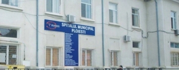 Un bătrân a murit chiar lângă Spitalul Municipal Ploiești. Reacția primarului Volosevici