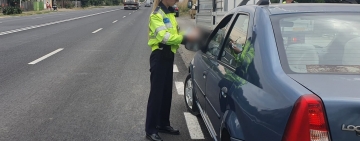 Razie pe drumurile din Prahova. Au fost controlate peste 170 de autoturisme