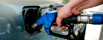 Guvernul a decis ca preţul carburantului la pompă va fi compensat 