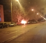 Un prahovean a incendiat mașina fostei soții. Femeia avea ordin de protecție