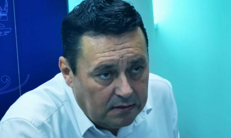 Primarul Volosevici solicită sprijinul primului ministru în problema apei calde