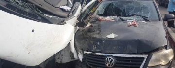 FOTO Accident cumplit în Prahova. O persoană a murit, iar alte patru persoane au fost rănite