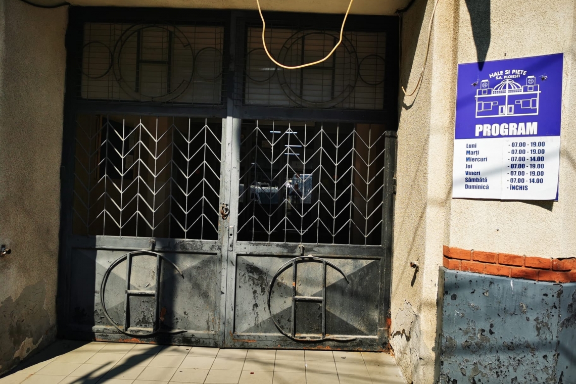 Halele Centrale Ploiești, închise de inspectorii ANPC! 