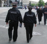 Polițist local din Ploiești, bătut de un șofer care a încălcat legea
