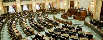 Angajați ai Senatului, achetați de IPJ Prahova că au folosit adeverințe false pentru împrumuturi CAR