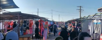 Bătaie în târgul de la Băicoi. Doi tineri au fost reținuți