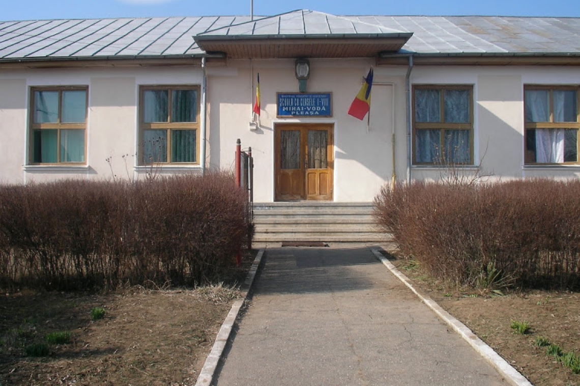 Incendiu la o școală din Prahova