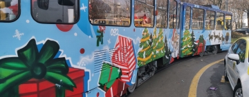 Tramvaiul lui Moș Crăciun ajunge la Ploiești 