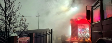 Incendiu violent în Puchenii Mari | FOTO