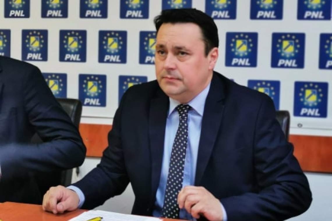 Motivele care au stat la baza suspendării primarului Volosevici din PNL