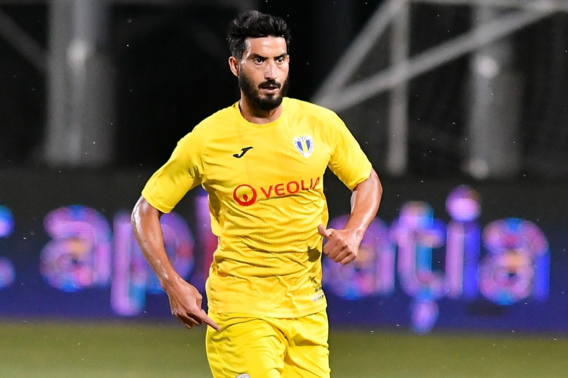 VIDEO Hamza Younes, cercetat penal după ce a bătut cu sălbăticie un asociat