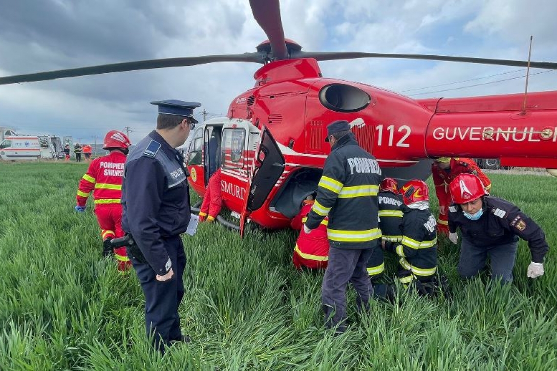Accident feroviar la Azuga. Victima, transportată cu elicopterul SMURD la spital