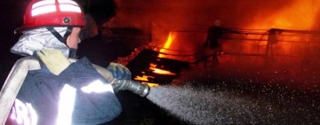 Incendiu de proporții în Prahova. O casă a fost distrusă de flăcări