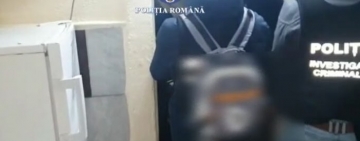 VIDEO Patru copii din Ploiești, săltați de polițiști. Sunt acuzați de tâlhărie