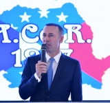 Iulian Dumitrescu: Este anul în care, împreună cu primarii, trebuie să punem proiectele noastre în practică și să îmbunătățim condițiile de viață ale prahovenilor