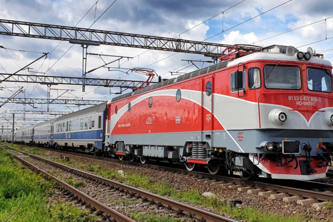 Copil de 4 ani acroșat de un tren care circula pe ruta Ploiești Sud-Măneciu