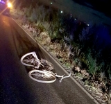 Accident mortal la Filipeștii de Târg. O femeie pe bicicletă, lovită de mașină