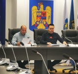 Scandal în Consiliul Local Ploiești pe tema creditului BCR. Au fost lansate acuzații grave