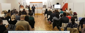 Fondul pentru Educaţie, o oportunitate de finanţare pentru dezvoltarea şcolilor din Prahova