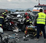 Accident grav la Bănești. Patru persoane, transportate la spital
