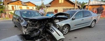 FOTO Două persoane rănite într-un accident grav produs în Băicoi