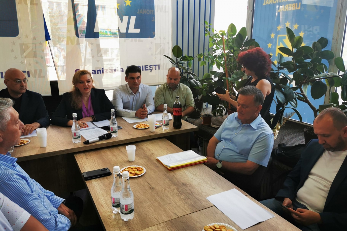 Roberta Anastase, președintele PNL Ploiești : Consilierii noștri se poziționează în opoziție cu primarul Andrei Volosevici. Dumnealui este în opoziție cu ploieștenii