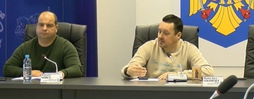 Consilierul Valentin Marcu: Domnul Goe vrea să lase urbea și fără bazin de înot olimpic, sală polivalentă și patinoar. Curat - murdar!