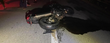 Accident mortal la Valea Călugărească. Un tânăr a murit după ce a furat o motocicletă și a intrat cu ea într-un cap de pod