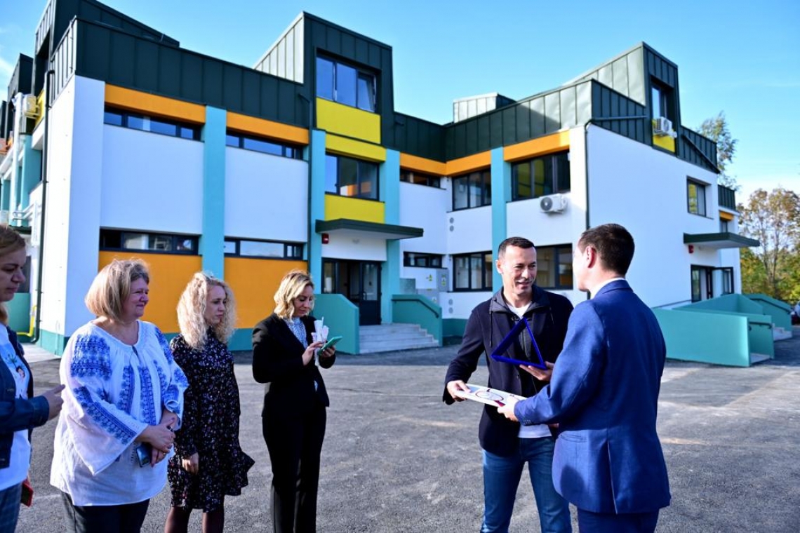 Iulian Dumitrescu: Elevii de la Centrul Școlar de Educație Incluzivă din Breaza vor învăţa într-o şcoală nouă, dotată potrivit nevoilor acestora
