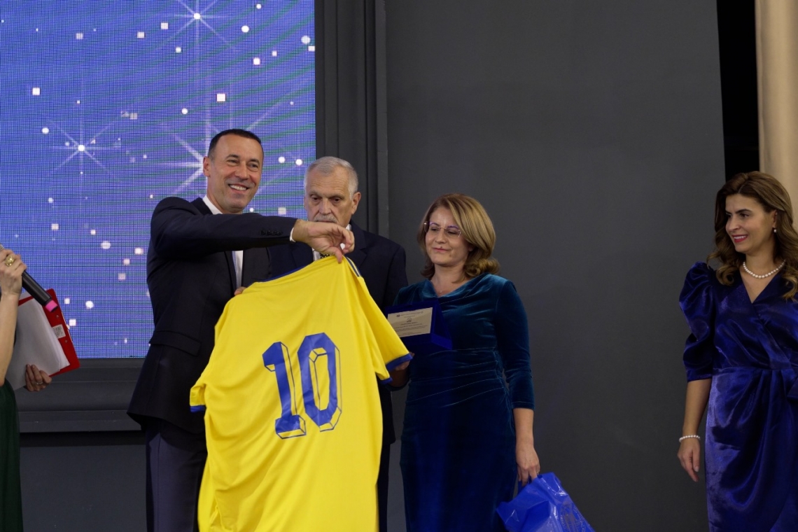 Iulian Dumitrescu, președintele CJ Prahova: Toți oamenii de afaceri din județ trebuie să sprijine, în anul centenar, FC Petrolul Ploiești