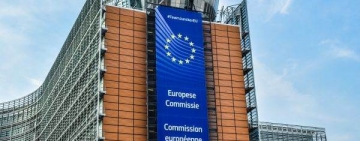 Comisia Europeană Propune Măsuri Drastice în Lupta împotriva Schimbărilor Climatice: Obiectivul de 55% Reducere a Emisiilor până în 2030