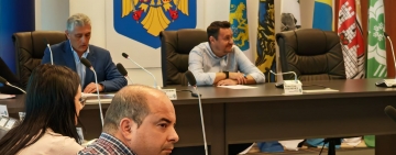Consilierii locali PNL Ploiești: Domnule primar, treziți-vă!  Există sau nu hotărârea de Consiliul Local pentru acordarea voucherelor elevilor din Ploiești?