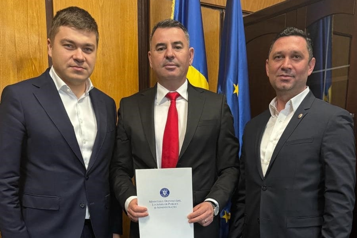 Primarul PSD al comunei Râfov, Paul Costin Cazanciuc, a semnat contractul de finanțare pentru rețeaua de gaze a localității