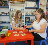 Peste 1.000 de copii beneficiază de sprijin prin continuarea parteneriatului dintre Asociația M.A.M.E. și CEC Bank